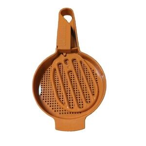 Tupperware Sift-It Sifter Flour Powder Sugar Orange Plastic Vintage